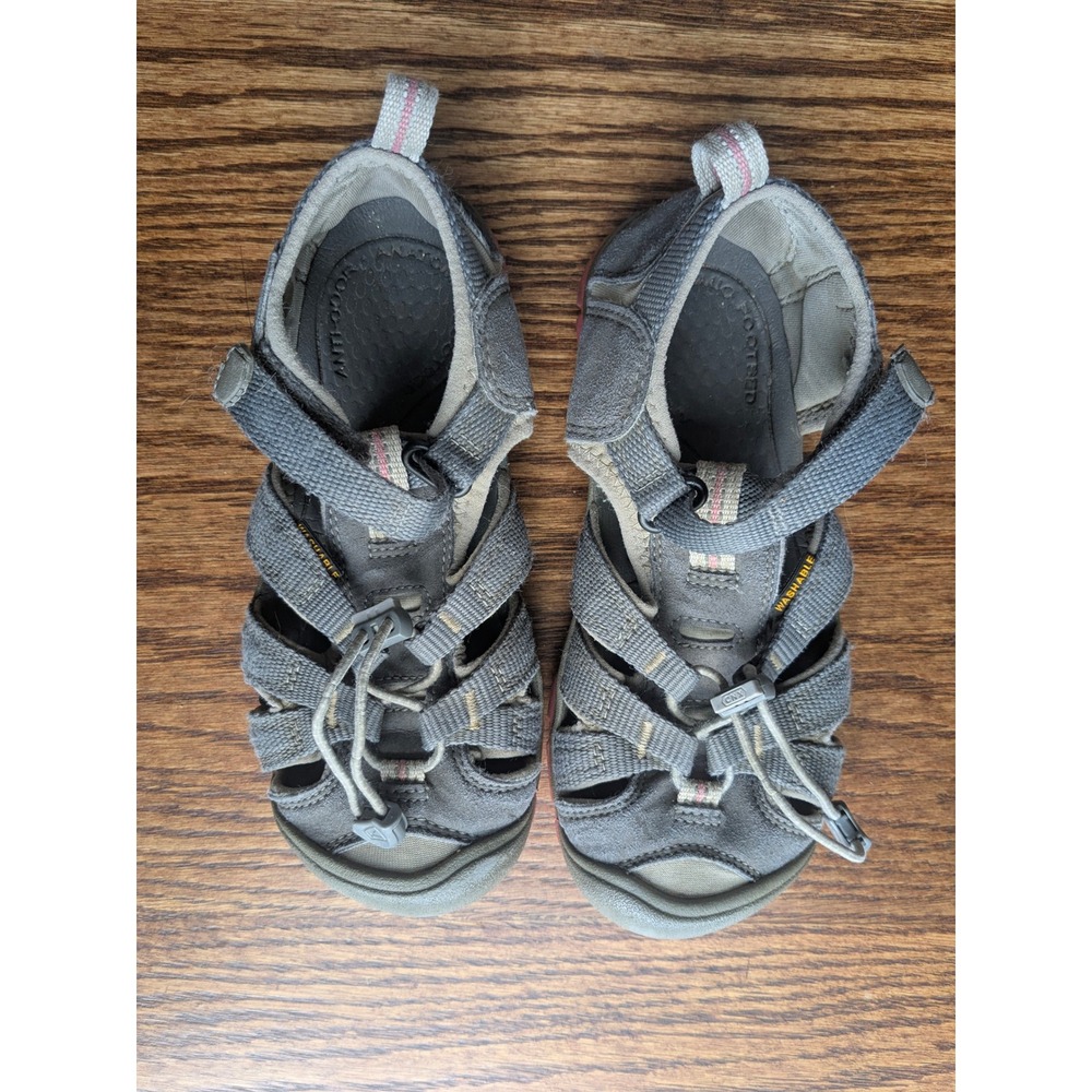 KEEN Seacamp II CNX Kids Waterproof Sandals Gray Pink Water Shoes Size 13